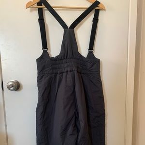Snow bib overalls. Columbia size small